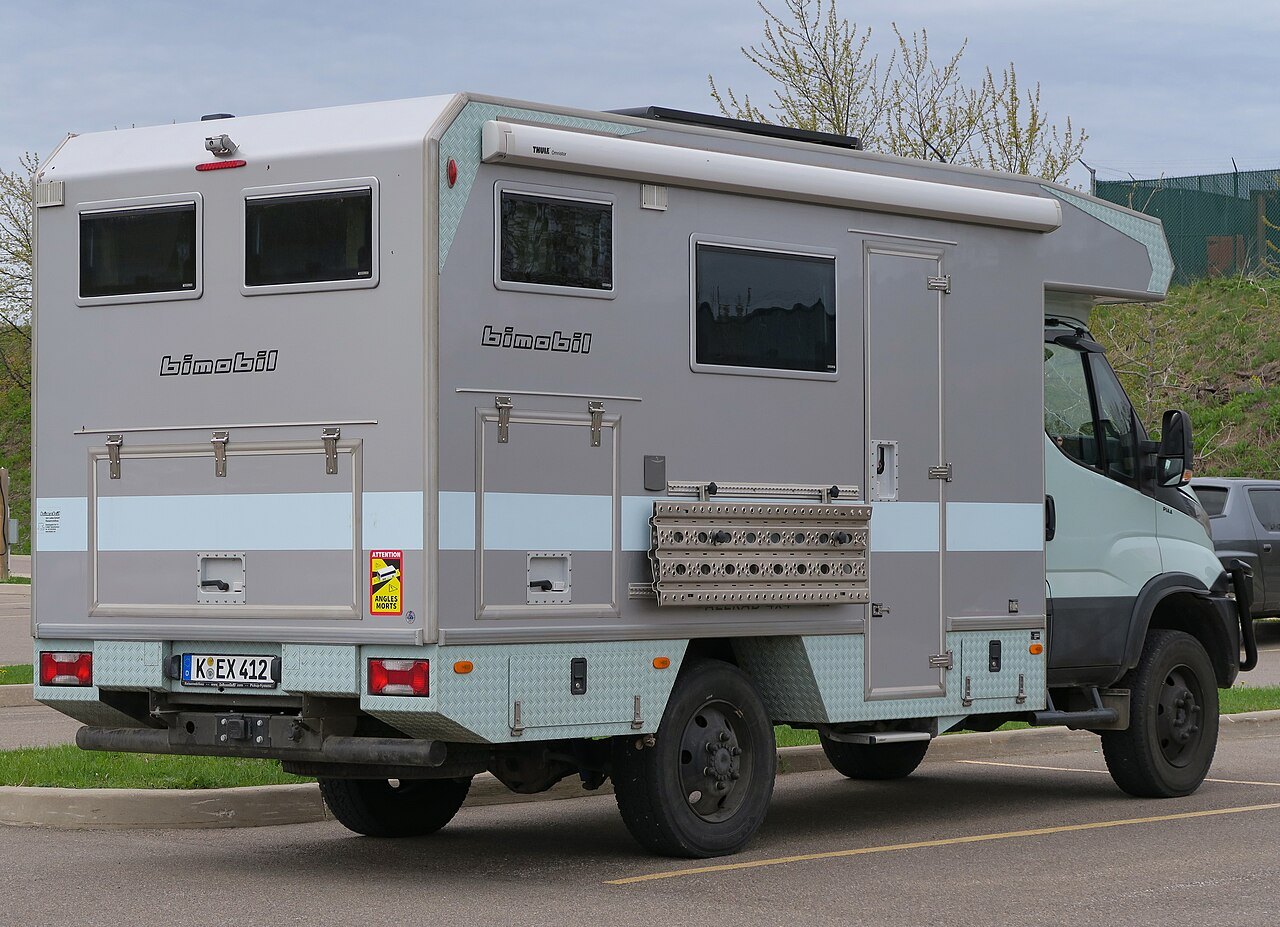Allrad-Expeditionsmobil von Bimobil auf Iveco-Daily-Basis: Das Segment der autarken Offroad-Camper wächst. Bild: Elise240SX, Wikimedia Commons, CC BY-SA 4.0
