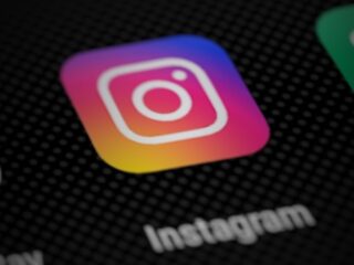 App-Symbol von Instagram auf einem Smartphone-Bildschirm